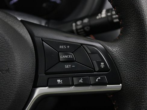 Used 2023 Nissan Kicks SR w/ SR Premium Package FWD image 9