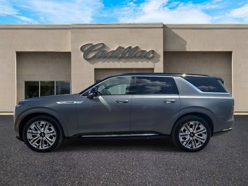 New 2026 Cadillac Escalade IQL Luxury w/ LPO, Radiant Package AWD/4WD image 6