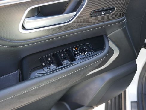 Certified 2025 INFINITI QX80 Luxe image 19