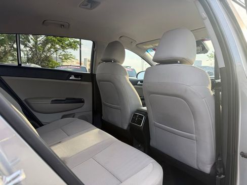 Used 2020 Kia Sportage LX FWD image 26