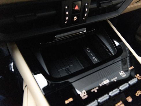 New 2026 Porsche Cayenne E-Hybrid Coupe image 24