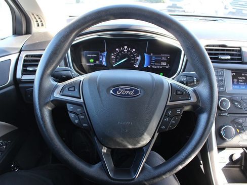 Used 2018 Ford Fusion S image 14