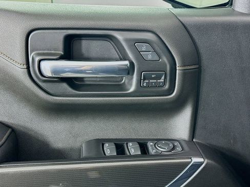 Used 2022 GMC Sierra 1500 AT4 w/ AT4 Preferred Package image 18