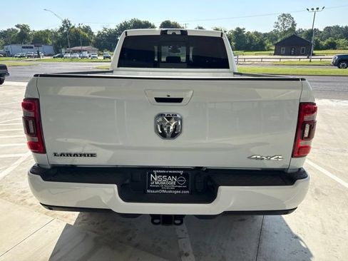 Used 2022 RAM 3500 Laramie AWD/4WD image 5