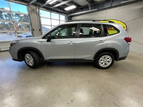 Used 2021 Subaru Forester image 2