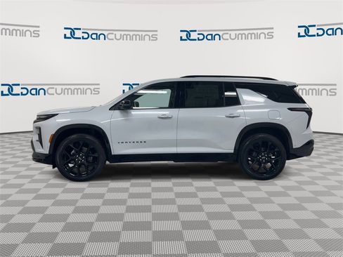 New 2026 Chevrolet Traverse RS w/ LPO, Floor Liner Package image 5