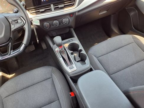 Used 2024 Chevrolet Trax RS w/ Driver Confidence Package FWD image 10