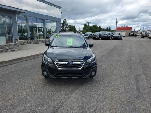 Used 2018 Subaru Outback 2.5i Premium AWD/4WD image 3