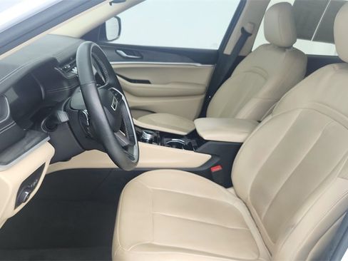 Used 2022 Jeep Grand Cherokee L Limited image 15