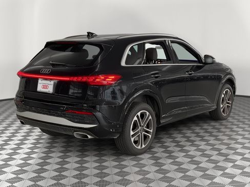Used 2025 Audi Q5 Premium w/ Convenience Package AWD/4WD image 9