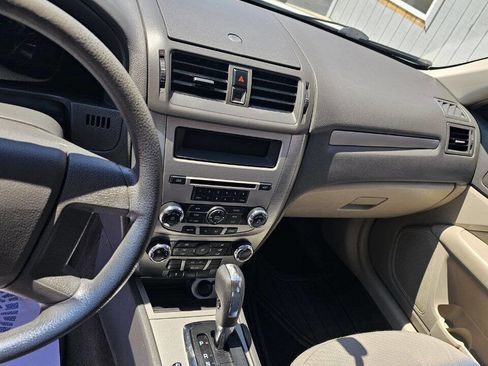 Used 2010 Ford Fusion S image 20