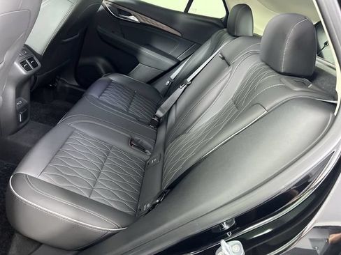 Certified 2023 Buick Envision Avenir AWD/4WD image 26