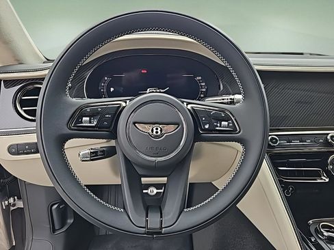 New 2025 Bentley Flying Spur Plug-In Hybrid image 21