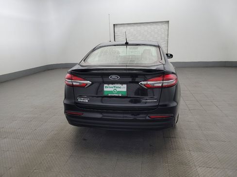 Used 2019 Ford Fusion Energi Titanium image 7
