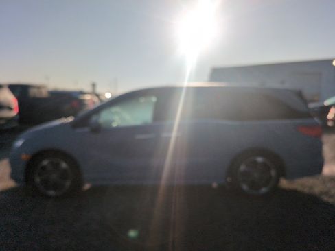 Used 2023 Honda Odyssey Elite image 9