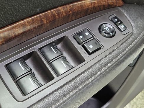 Used 2020 Acura MDX FWD image 17