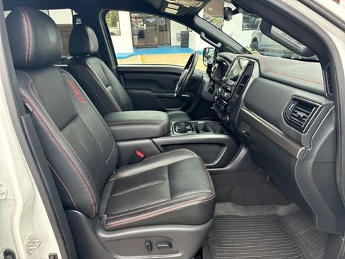 Used 2023 Nissan Titan PRO-4X w/ Pro-4x Convenience Package AWD/4WD image 30