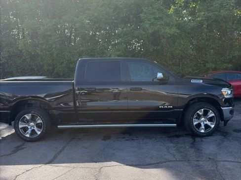 Used 2023 RAM 1500 Laramie AWD/4WD image 5