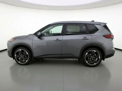 Used 2025 Nissan Rogue SV image 5