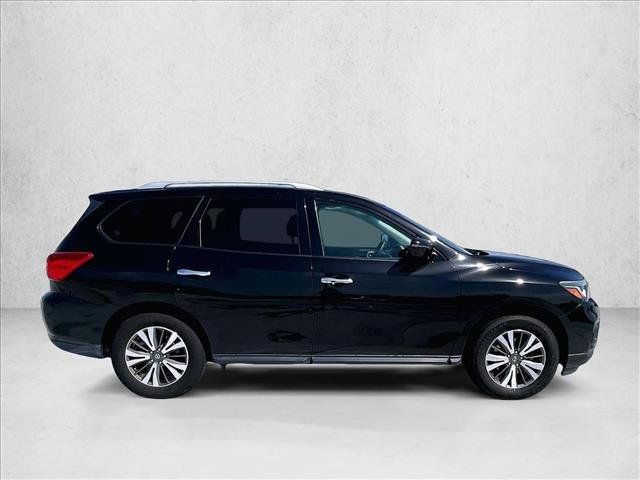 Used 2017 Nissan Pathfinder SV FWD image 5