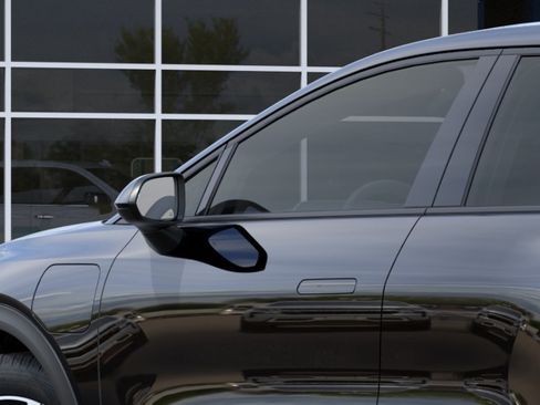 New 2026 Chevrolet Equinox EV LT w/ LPO, All-Weather Mat Package FWD image 36