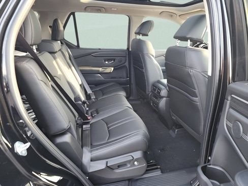 New 2026 Honda Pilot Touring image 17