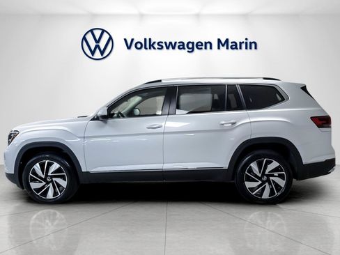 New 2026 Volkswagen Atlas SEL image 2