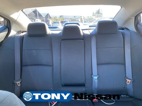 Used 2022 Nissan Altima 2.5 SV FWD image 18