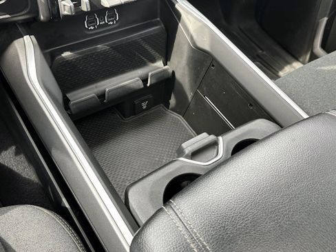 Used 2020 RAM 2500 Big Horn w/ Level 2 Equipment Group image 30