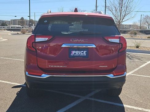 Used 2022 GMC Terrain SLT image 7