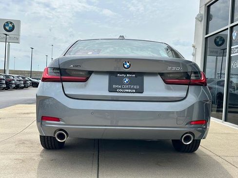 Certified 2025 BMW 330i xDrive Sedan w/ Premium Package AWD/4WD image 8