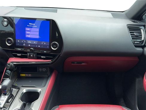 Used 2025 Lexus NX 250 FWD w/ Towing Package (2000 Lbs) image 19
