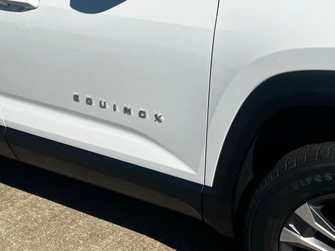 New 2026 Chevrolet Equinox LT image 6