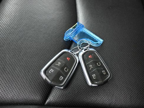 Used 2018 Cadillac XT5 Luxury image 55