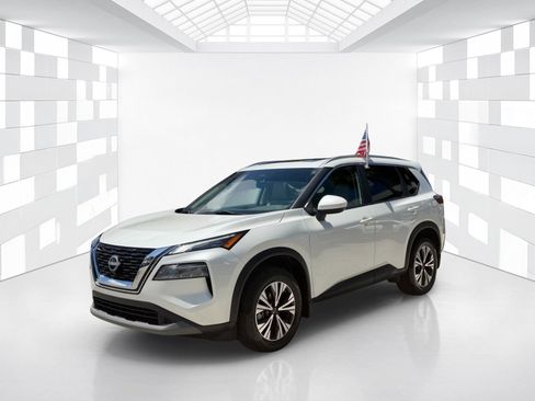 Certified 2023 Nissan Rogue SV w/ SV Premium B Package FWD image 3