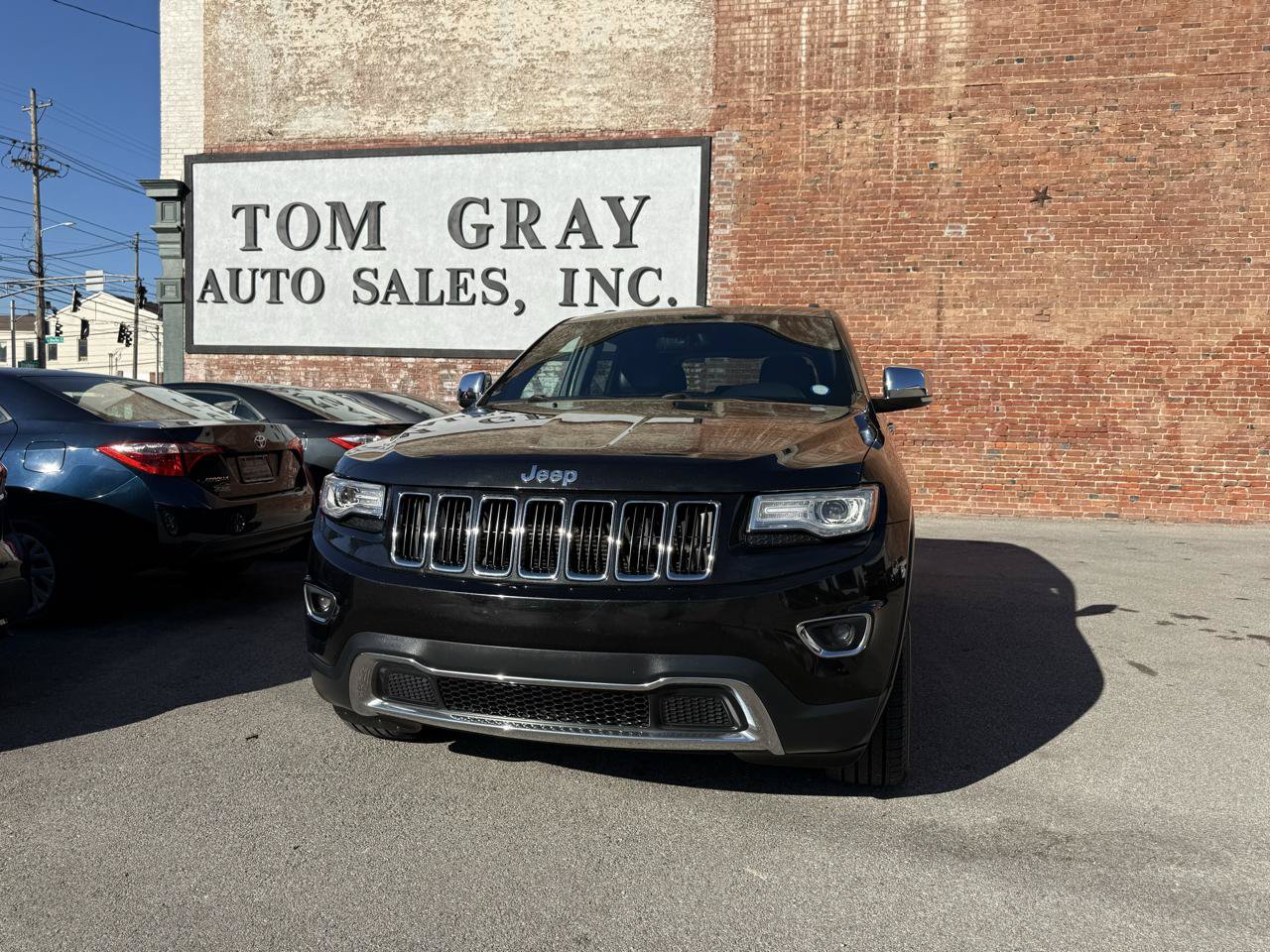 Used 2015 Jeep Grand Cherokee Limited w/ Luxury Group II AWD/4WD image 1