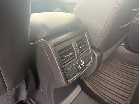 Used 2025 Subaru Forester Premium image 8