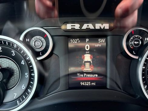 Used 2020 RAM 1500 Big Horn AWD/4WD image 12