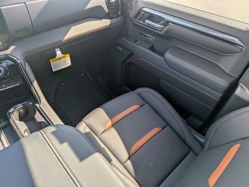 New 2026 GMC Sierra 1500 AT4 w/ AT4 Premium Package AWD/4WD image 12