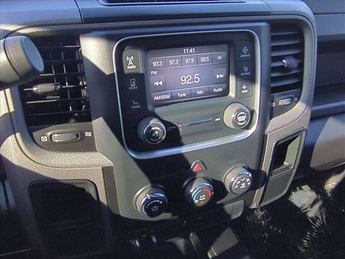 Used 2018 RAM 3500 Tradesman w/ Chrome Appearance Group image 12