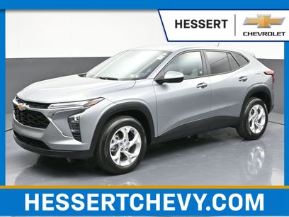 Used 2024 Chevrolet Trax LS w/ LS Convenience Package