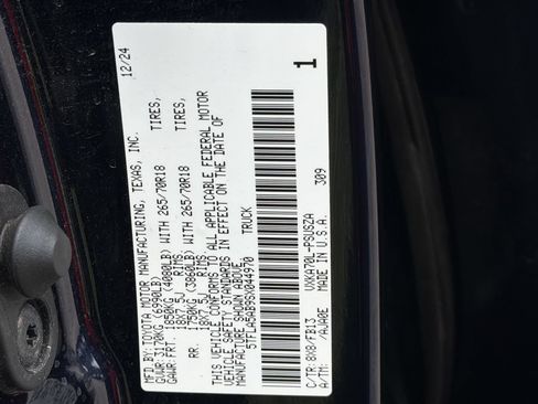 Used 2025 Toyota Tundra SR5 RWD image 31