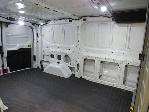 Used 2019 Ford Transit 150 130 Low Roof RWD image 22