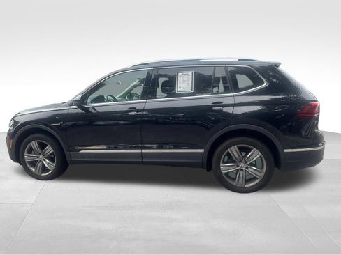 Used 2021 Volkswagen Tiguan SEL AWD/4WD image 38