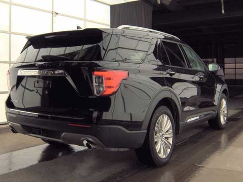 Used 2023 Ford Explorer Limited w/ Equipment Group 301A image 3