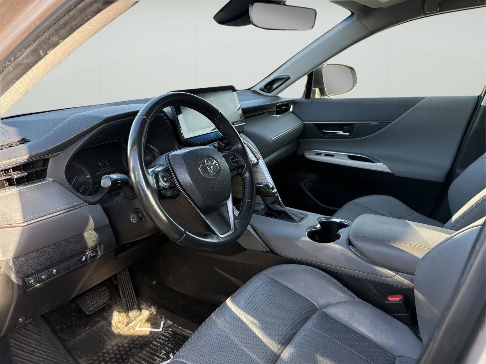 Used 2021 Toyota Venza XLE w/ Softex Package AWD/4WD image 11