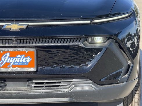 New 2026 Chevrolet Equinox EV LT image 8