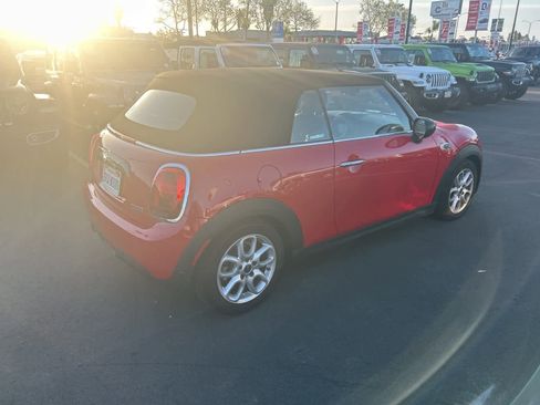 Used 2021 MINI Cooper Convertible image 7