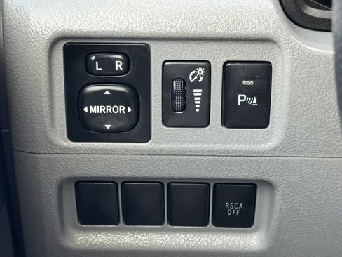 Used 2011 Toyota 4Runner SR5 w/ Convenience Pkg AWD/4WD image 36