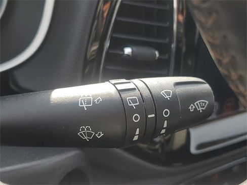 Certified 2019 Jeep Compass Limited image 17